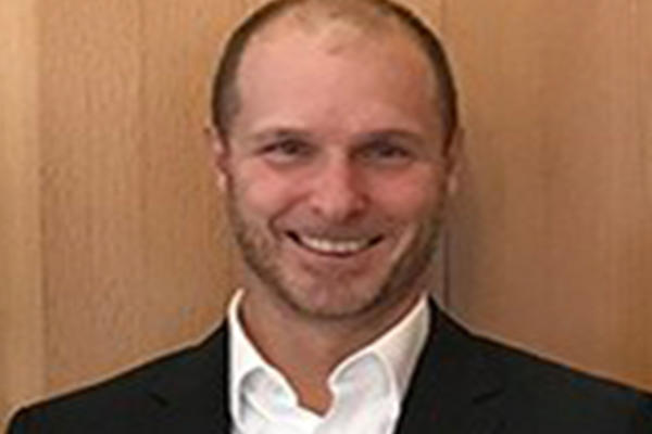 Randell Leach